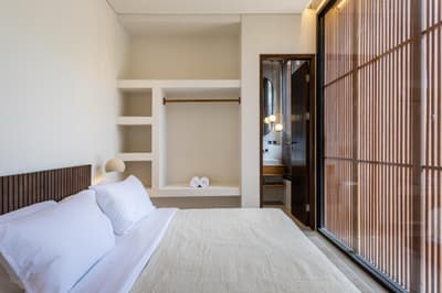 Bedrooms & Wardrobe