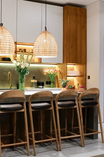 Real Lobby, Dining & Kitchen Photos