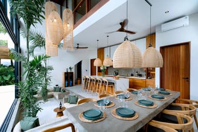 Real Lobby, Dining & Kitchen Photos