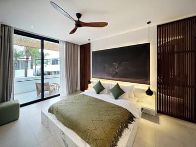 Real Bedroom & Bathroom Photos