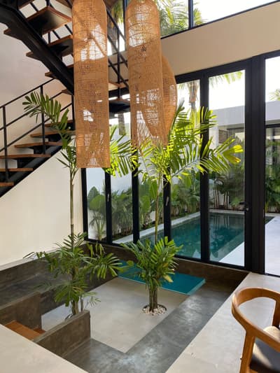 Real Lobby, Dining & Kitchen Photos
