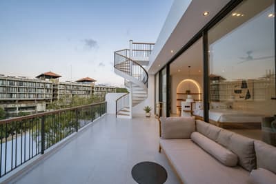 Eksterior, Pool & Terrace